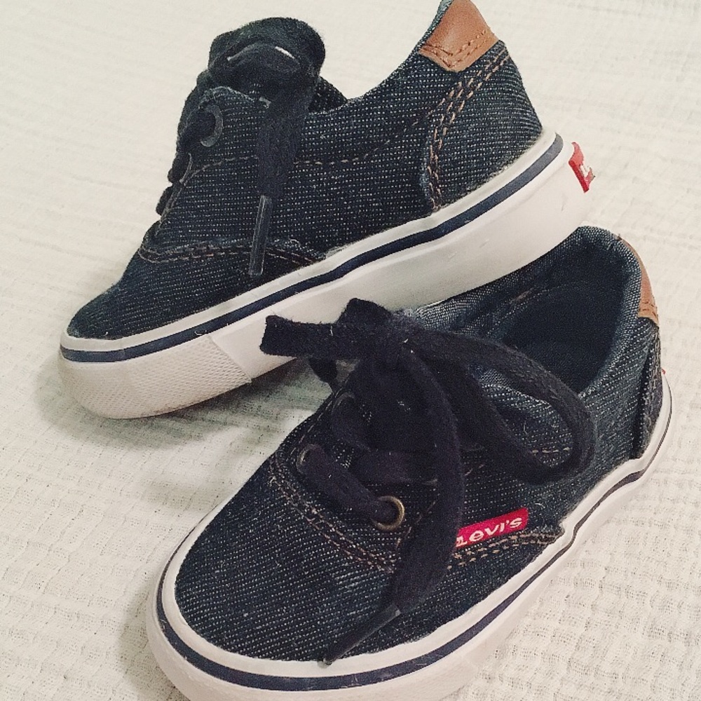 Levi’s Sneakers